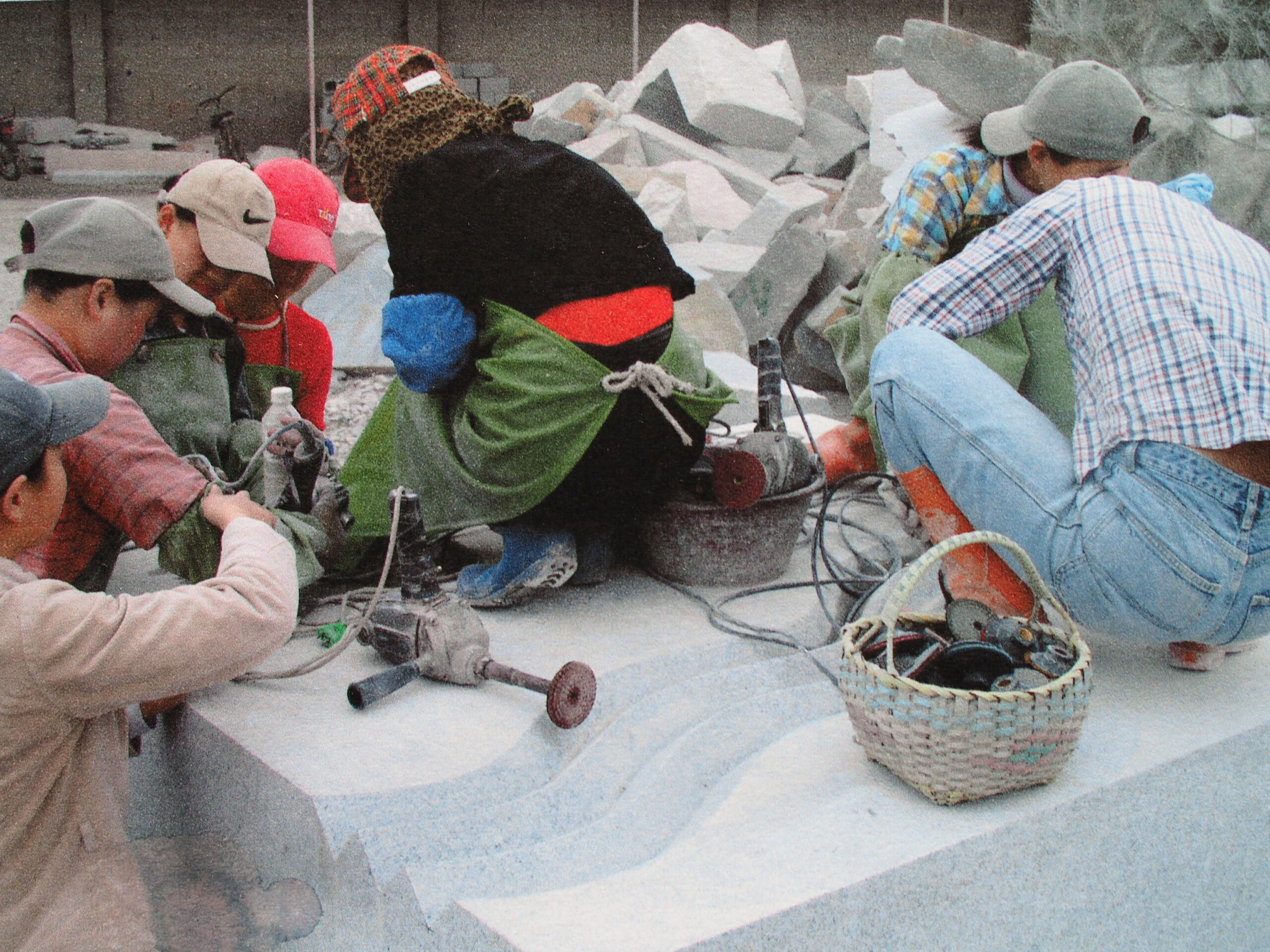 Skulptur til Fertin Pharma Vejle på fabrik i Kina 2004